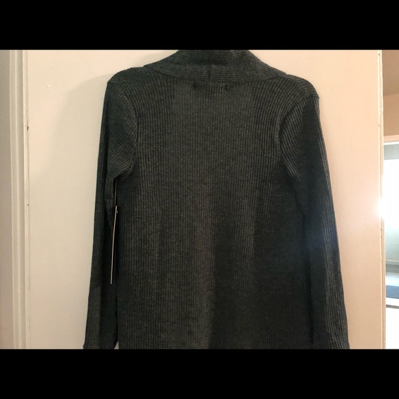 Sweater - Picture 5 of 5